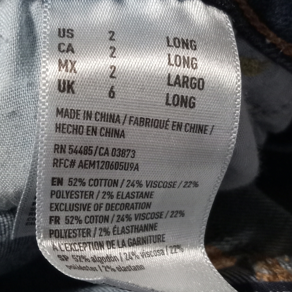 American eagle outfitters super super stretched ladies jeans. Size 2 long. - Picture 6 of 13
